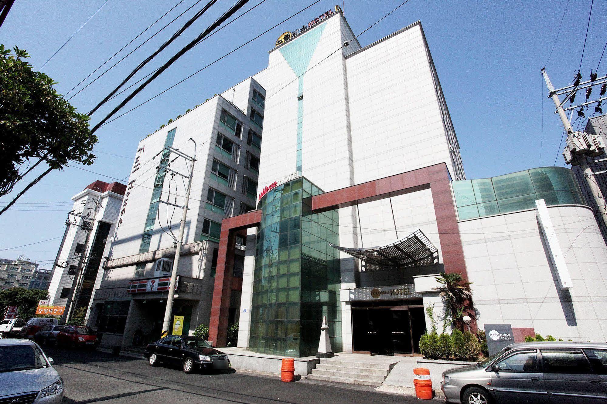 Noblesse Hotel Jeju Buitenkant foto