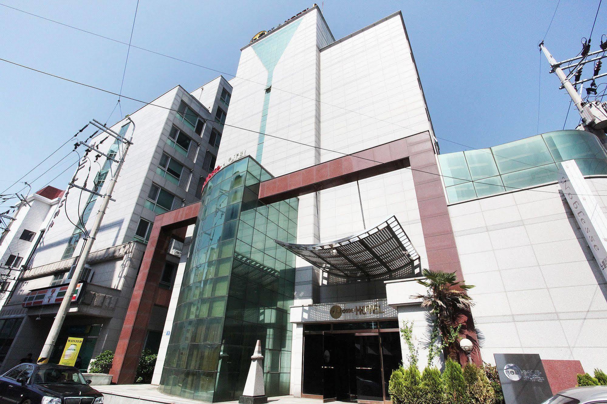 Noblesse Hotel Jeju Buitenkant foto