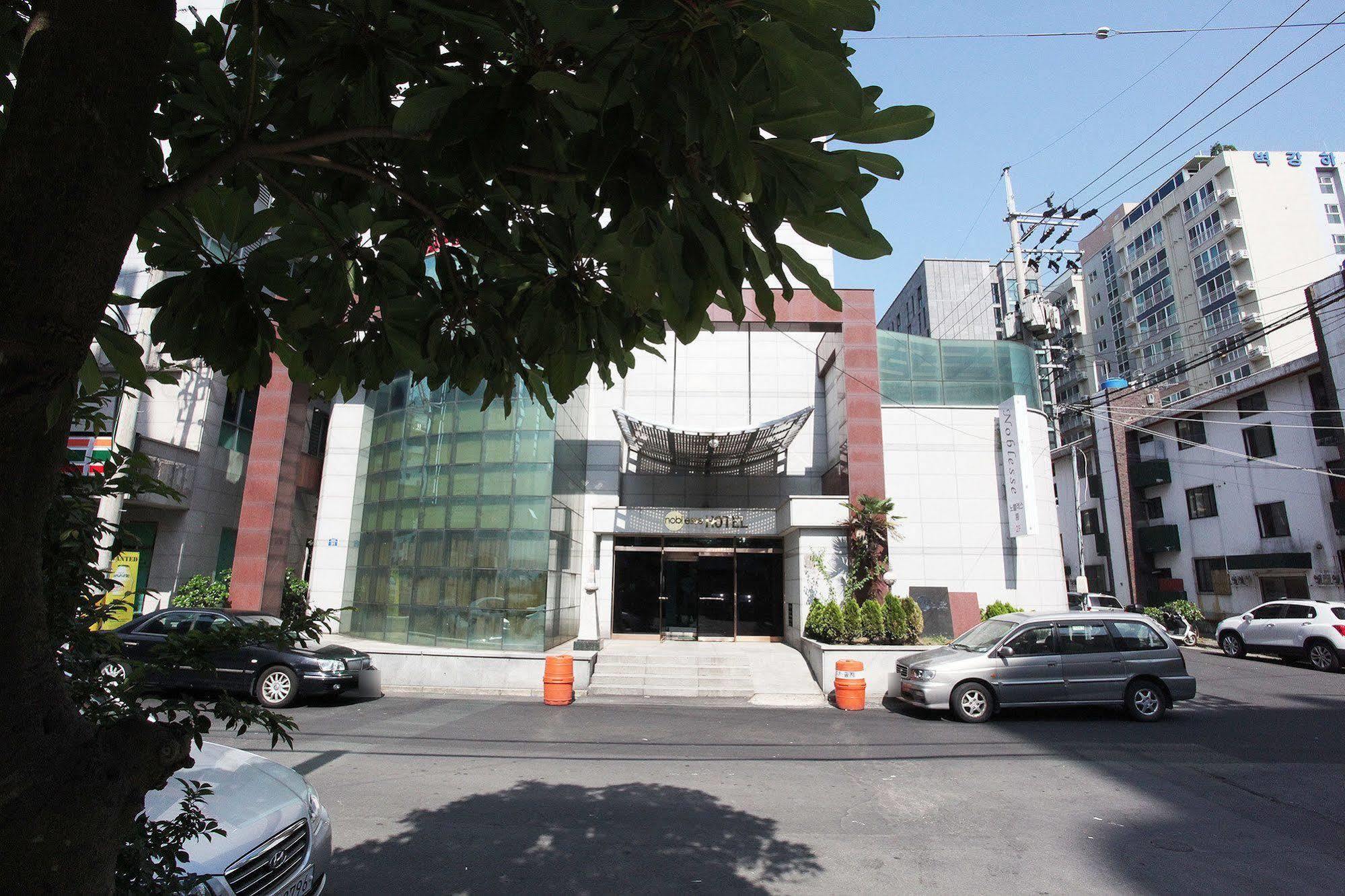 Noblesse Hotel Jeju Buitenkant foto