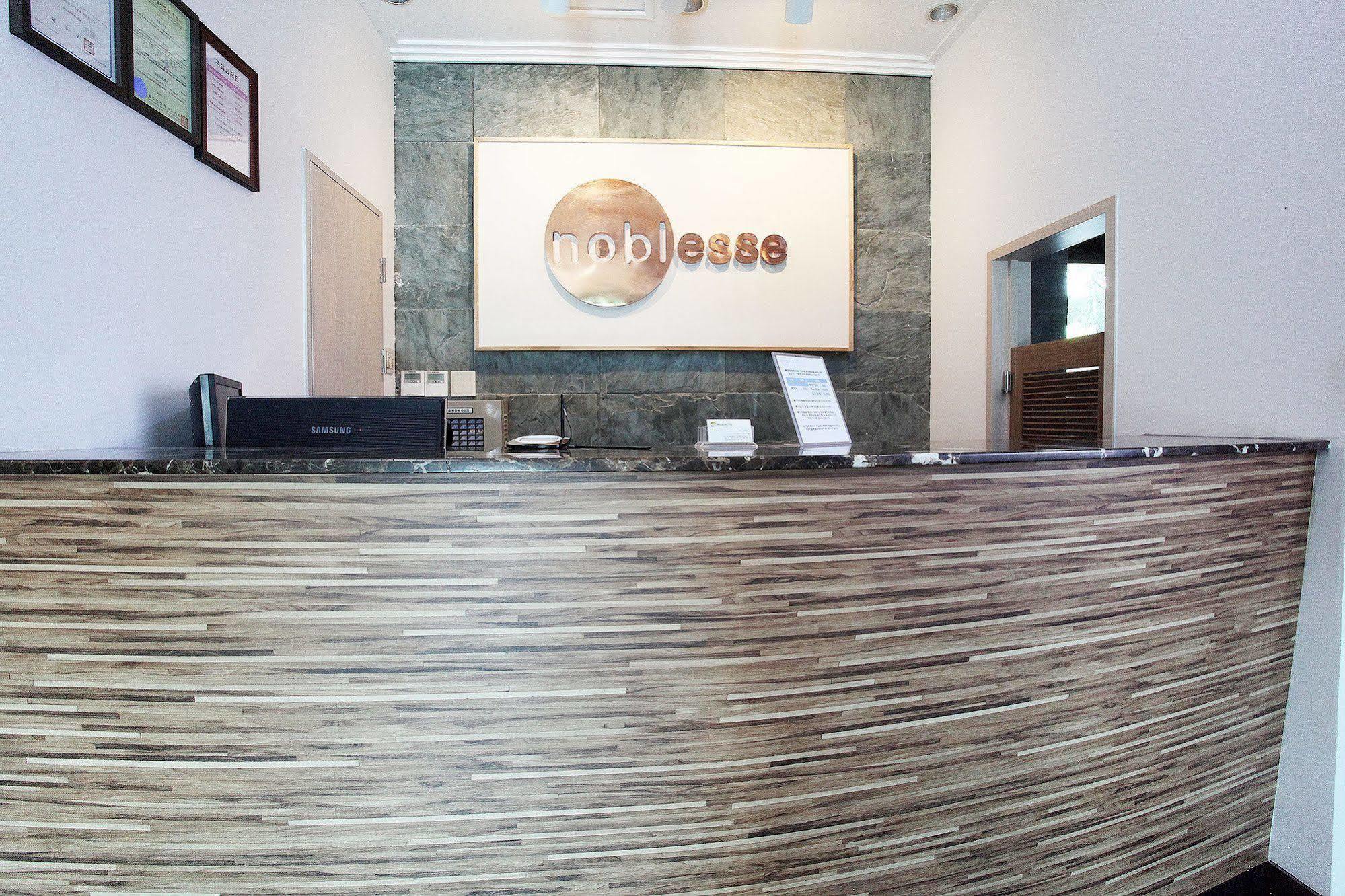 Noblesse Hotel Jeju Buitenkant foto
