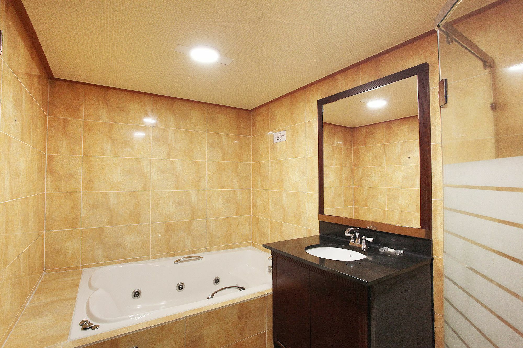 Noblesse Hotel Jeju Buitenkant foto
